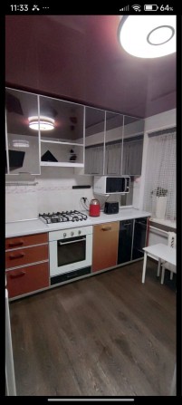 Продаж 3-х кімнатної квартири 90 кв.м. цегляний будинок, центр - фото 1