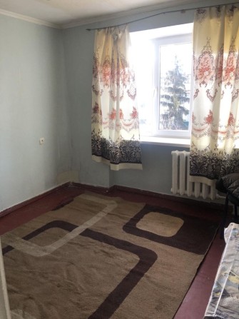 Продам гостинку в центрі - фото 1