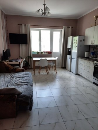 Продам двокімнатну квартиру 90 м кв в Ірпіні - фото 1