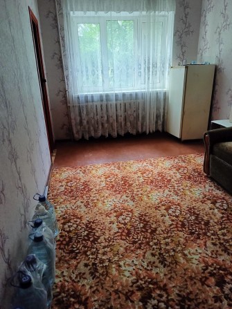Продам 1 кімнатну квартиру (Гостінка) - фото 1
