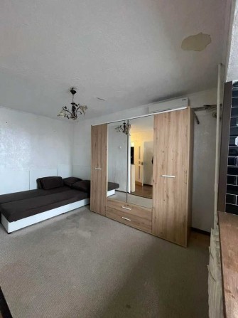 Продаж 1 кім кв. з косметичним ремонтом та меблями - фото 1