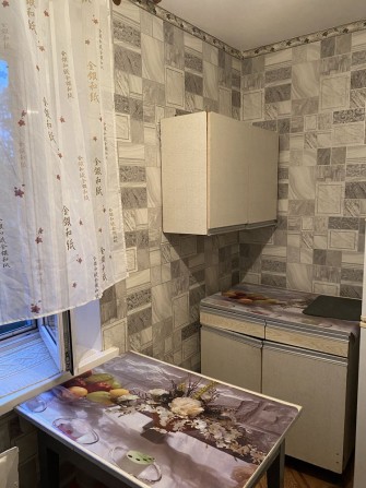 Продам 1 кімнатну квартиру «Гостинка» - фото 1