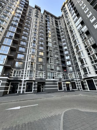 Продам 1к квартиру с ремонтом в ЖК Гранд Бурже - фото 1
