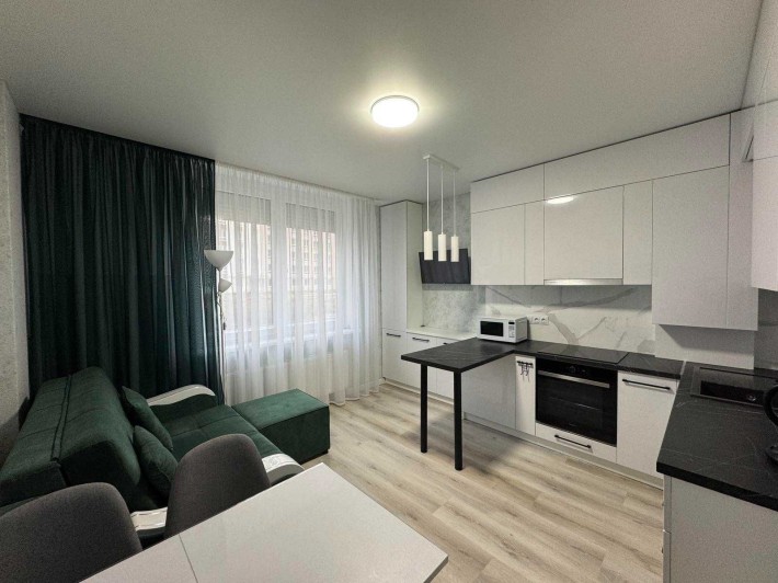 Величезна 1К  з новим ремонтом і меблями. Кухня - 16м. Газ - фото 1