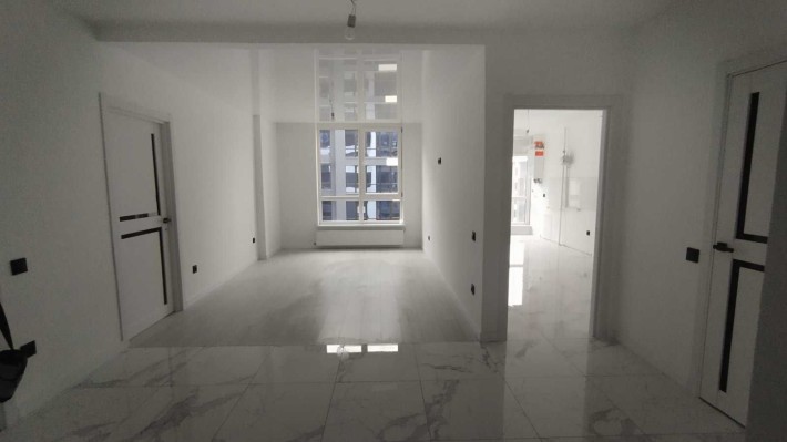 Продаж 2 кімнатної квартири з ремонтом - фото 1