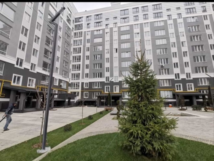 Двокімнатна квартира у новому ЖК з розвиненою інфраструктурою - фото 1