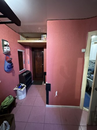 Продам 3х комнатную квартиру  ЮГОК возле парка - фото 1