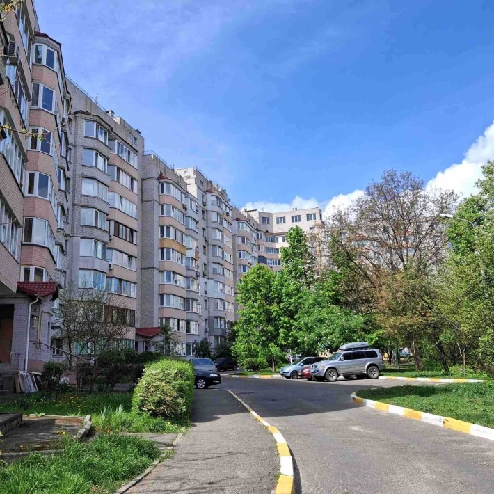 Продаж квартири центр Буча Київміськбуд - фото 1