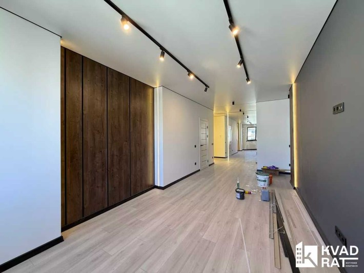 Треміновий продаж 2х кім 70м2 із ремонтом вул.Незалежності - фото 1