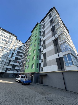 Продаж просторої квартири - фото 1