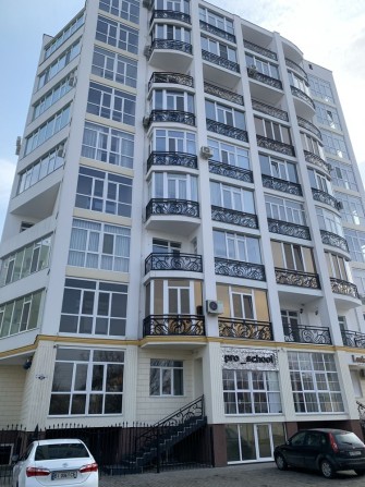 Продаж 3 кімнатної новобудови з дизайнерським ремонтом центр міста - фото 1