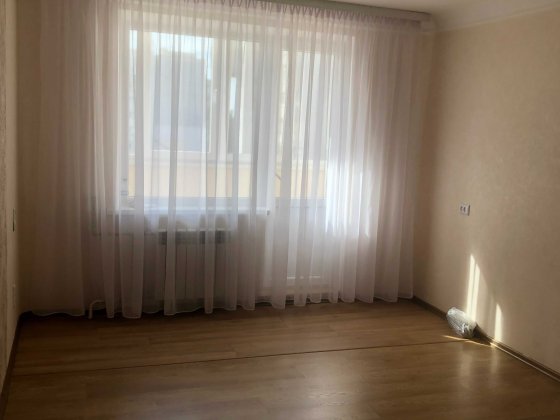 Продам 1 кімнатну квартиру 6/9   Раківка  з ремонтом 35,8 кв. Власник Кременчуг