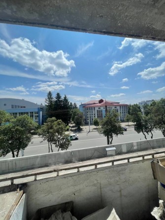 Продам двокімнатну квартиру 55м2 - фото 1