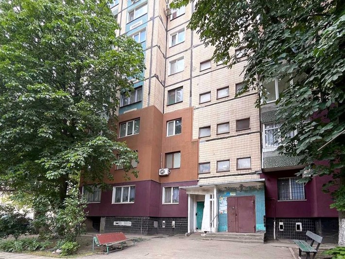 Продаж. 2к квартира на Вечірньому Бульварі, під ремонт - фото 1