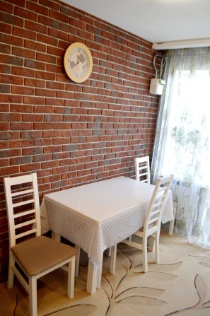 ПРОДАМ 2К КВАРТИРА В ЦЕНТРІ з автономним опалення та ремонтом - фото 1