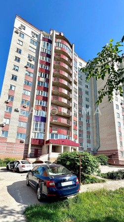 Продам простору квартиру 52м2 Герасима Кондратьєва (Helena Beaty club) - фото 1