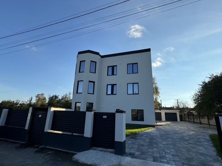Продаж двокімнатної квартири з комплектацією - фото 1