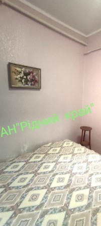 Терміново продамо в центрі 2у квартиру з автономним опаленням. - фото 1