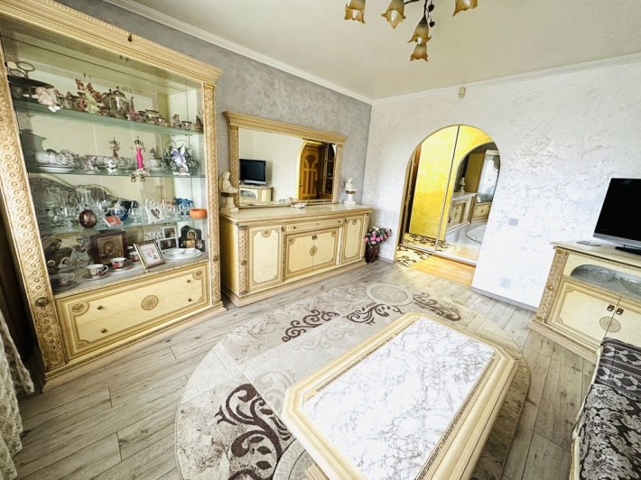 Продаж 3 кім квартири з і/о - фото 1