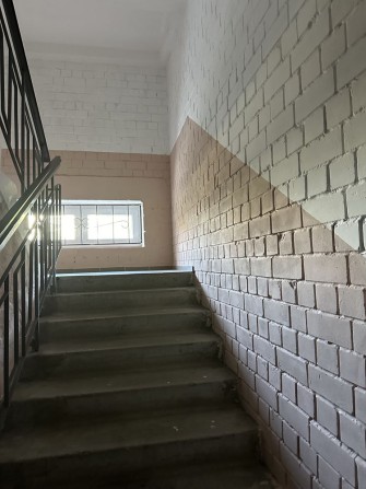 Продам 2 кім.квартиру - фото 1