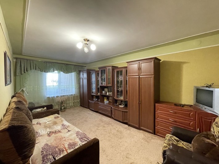 Продам простору 1-к квартиру біля Курського ринку - фото 1