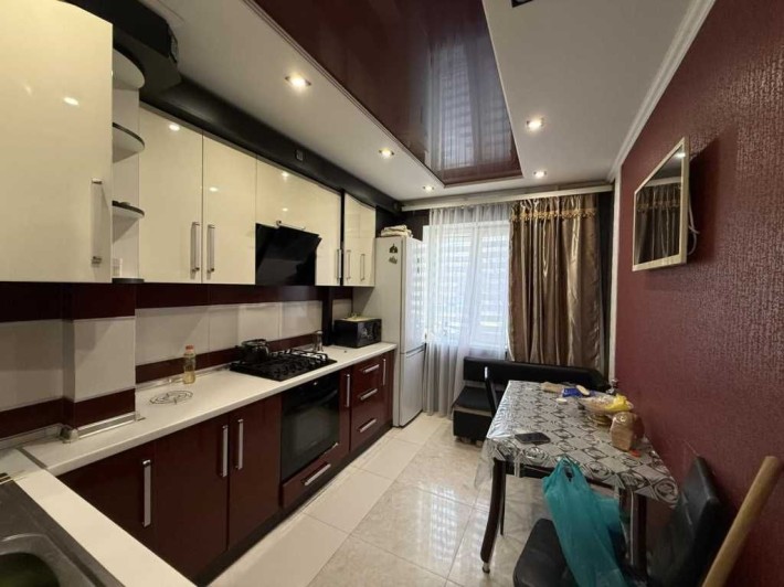 4к квартира з євроремонтом, роздільні кімнати, 80м2, вул. Героїв АТО - фото 1