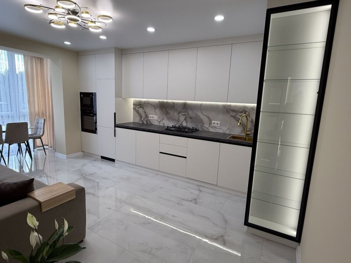 Власник.Продам красиву та стильну квартиру .Льонокомбінат - фото 1