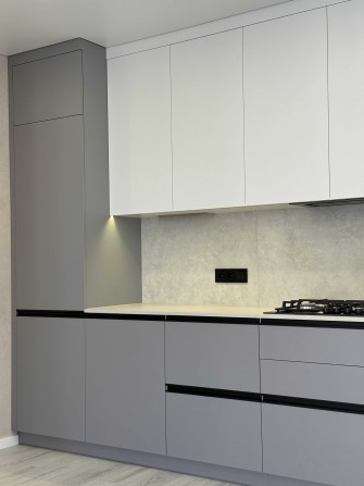 Продаж 2 кімнатної квартири з дизайнерським ремонтом   М - фото 1