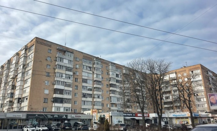 Продається квартира, центральна частина міста, вулиця Європейська 66 - фото 1
