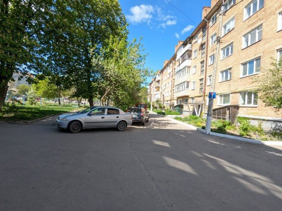 Продам 2х неподалік Чайки Ровно