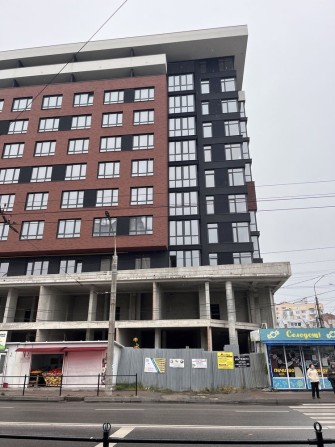 Продаж в центрі 1 кімнатної квартири - фото 1