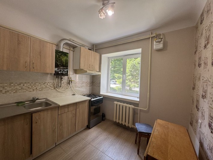 Продам 1-но кімнатну квартиру - фото 1