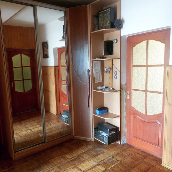 Продам 3 кімнатну квартиру в обкомівському будинку - фото 1