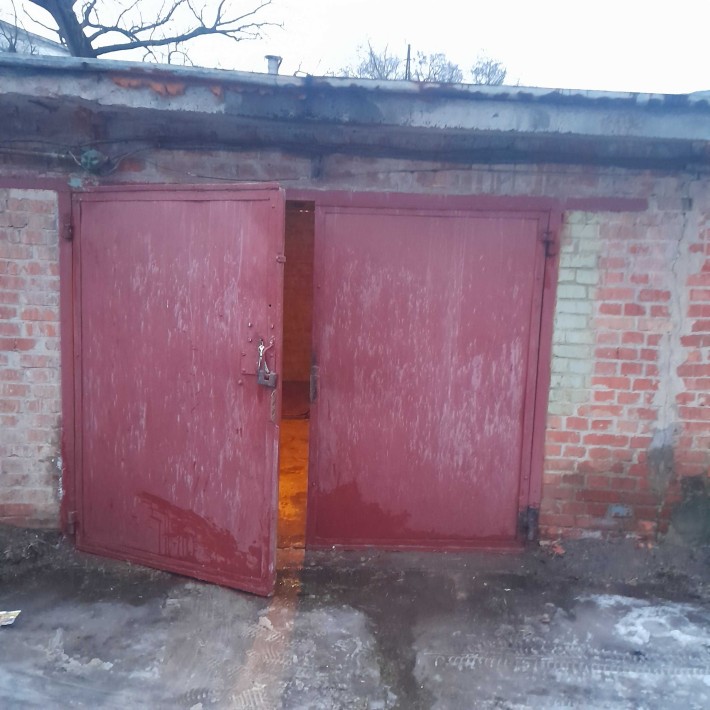 Здам Гараж гк, Запорожець  центр міста. - фото 1