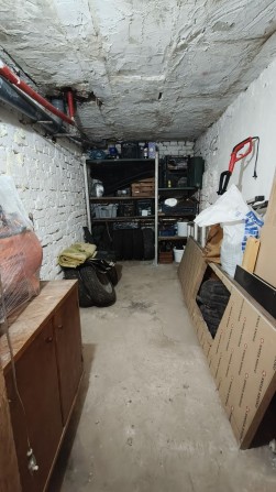Здам в оренду комірку у центрі - фото 1