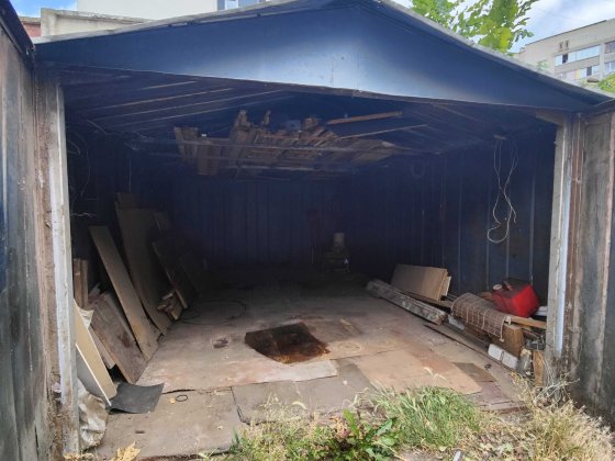 Оренда металевого гаража в самому центрі міста Черкаси Черкассы