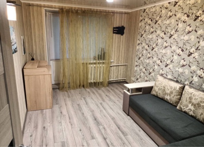 Продаж 2 кімнатноі квартири на проспекті Шевченка  з ремонтом. - фото 1