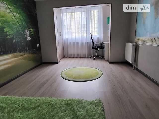2к квартира з ремонтом. 65 м2. Простора кухня. 2 балкона - фото 1