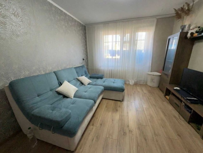 Продаж 1-кімнатної квартири пр. Лушпи - фото 1