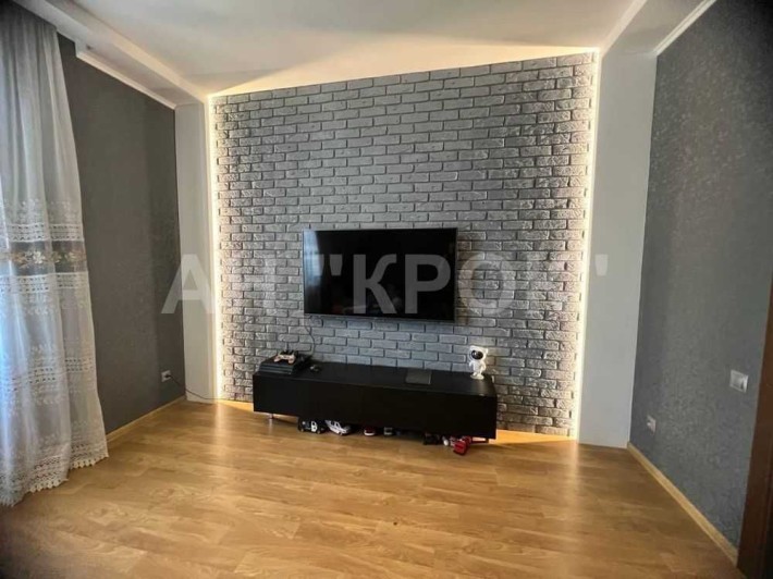 Продаж 2-к квартири в Центрі поруч Медакадемії !!! - фото 1