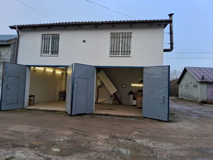 Оренда гаража 90м2 з усіма комунікаціями - фото 1