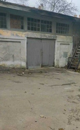 Оренда гаража бокса  на вул. Личаківська (центр міста). - фото 1