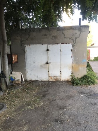Сдам каменный гараж возле рынка Южный - фото 1