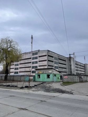 Паркомісце парковка зарядка авто стоянка паркомісце із зарядкою - фото 1