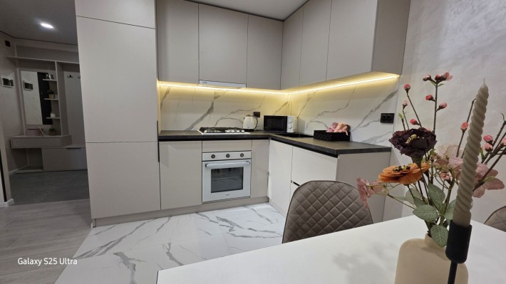 Продаж 2 кімнатної квартири - фото 1