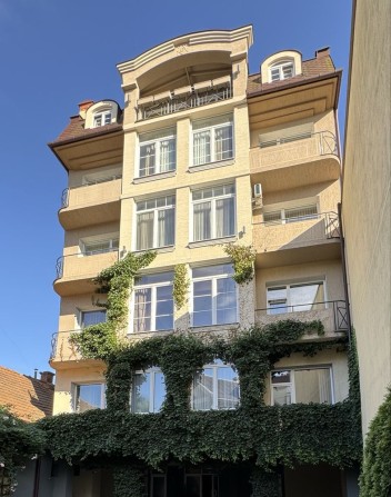 Продаж квартири в центрі міста - фото 1