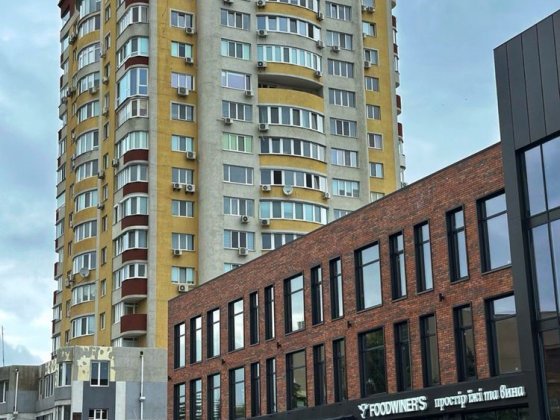 Продаж 2к.кв в центрі по вул. Дашкевича 3! Черкассы