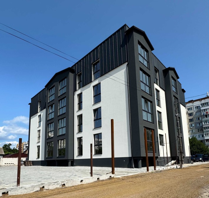КВАРТИРА-СТУДІЯ з РЕМОНТОМ 31,6м² в КБ Еталон вул. Різдвяна, 108 - фото 1