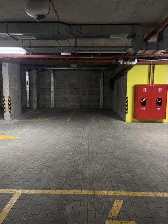 паркінг оренда паркомісце зарядка електро автомобіля  швидкісна гараж - фото 1