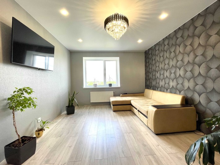 Продаж 3-х кімнатної квартири в Академічному - фото 1